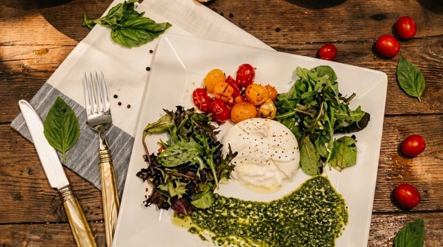Caprese Di Burrate.