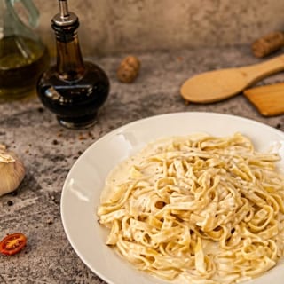 Fettuccine Alfredo